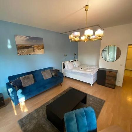 Apartment With Balcony ベルリン エクステリア 写真