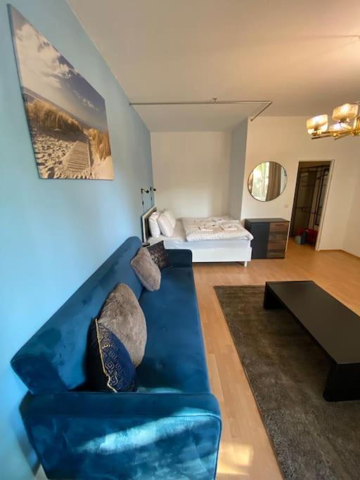 Apartment With Balcony ベルリン エクステリア 写真